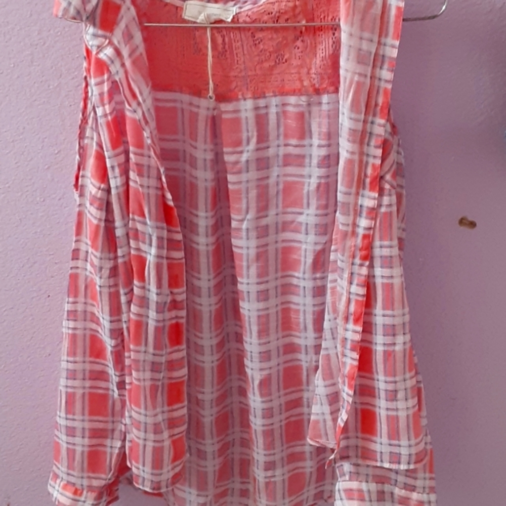 Pink plaid button up